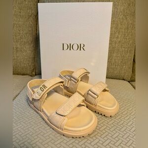 Like New!!Authentic Dior Dioract Sandal Rose Quartz Quilted Cannage Calfskin